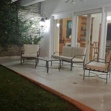 Casa Franca - Bed And Breakfast En San Isidro - Habitaciones - Piscina Exterior photo